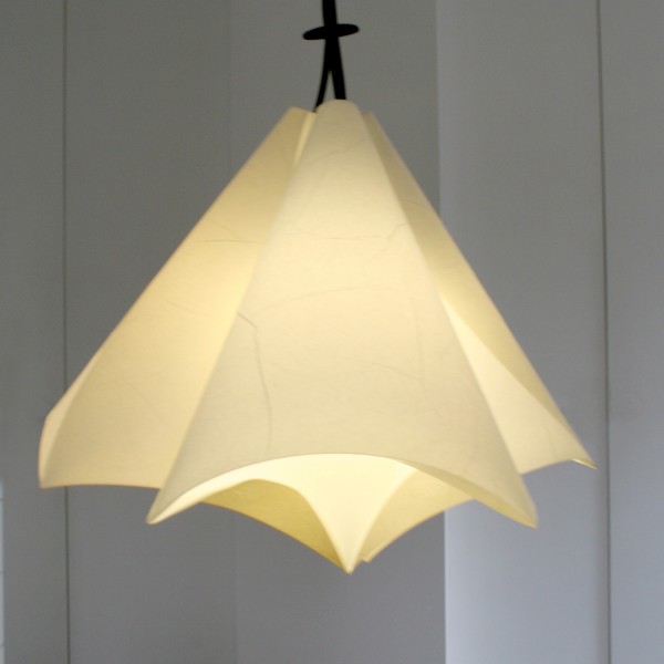 hemel-bed-uitvaartkisten-lamp--cocons-3-hanglamp